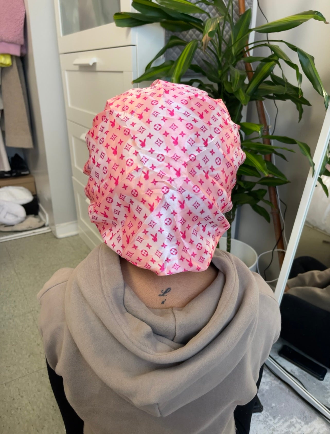 Bonnet style #102